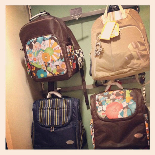 Liburan mudik nyaman bawa backpack diaper bag @ Nenen Baby Shop